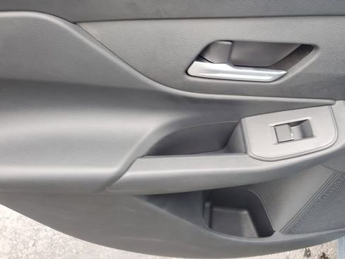 New 2026 Nissan Sentra SV w/ SV Convenience Package FWD image 18