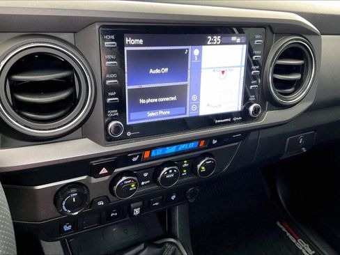 Used 2021 Toyota Tacoma TRD Pro AWD/4WD image 9