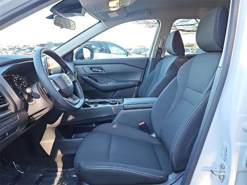 Certified 2025 Nissan Rogue S image 15