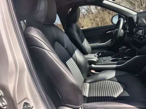 Used 2024 Toyota Highlander XSE image 12