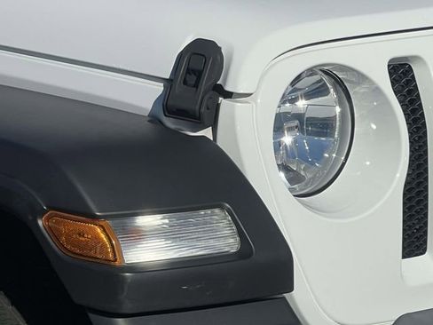 Used 2021 Jeep Wrangler Unlimited Sport image 9