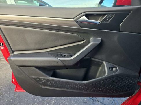 Used 2020 Volkswagen Jetta SEL image 12