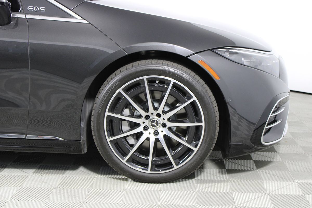 Used 2022 Mercedes-Benz EQS 580 4MATIC Sedan image 43