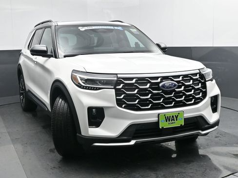 New 2026 Ford Explorer Platinum w/ LUX Leather Package AWD/4WD image 9