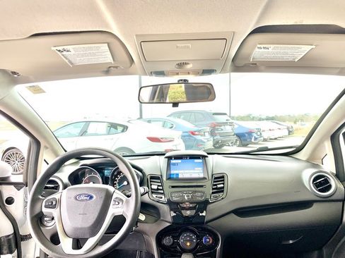 Used 2019 Ford Fiesta SE w/ Equipment Group 201A image 15