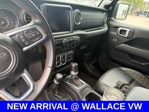 Used 2021 Jeep Gladiator Overland AWD/4WD image 3
