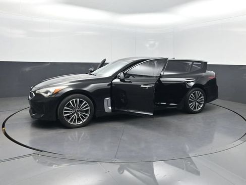 Used 2019 Kia Stinger image 42