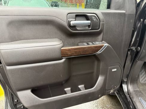 Used 2021 GMC Sierra 1500 Elevation w/ Preferred Package AWD/4WD image 13