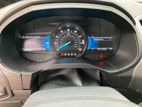 Used 2023 Ford Edge SEL w/ Convenience Package AWD/4WD image 9