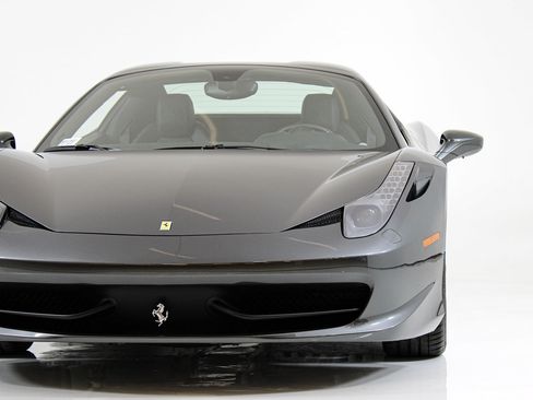 Certified 2013 Ferrari 458 Spider RWD image 21
