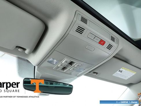 Used 2025 Volkswagen Jetta SE w/ Sunroof Package FWD image 26