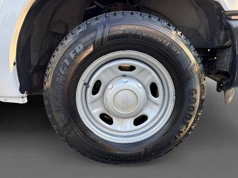 Used 2013 Ford F250 XL RWD image 19