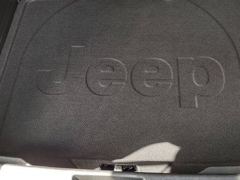Used 2020 Jeep Renegade Sport w/ Sport Appearance Group FWD image 33