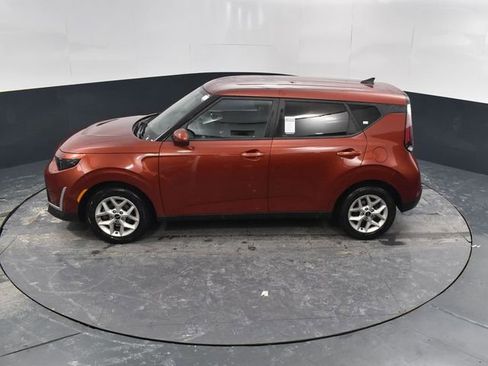 Used 2023 Kia Soul LX w/ Option Group 015 image 33