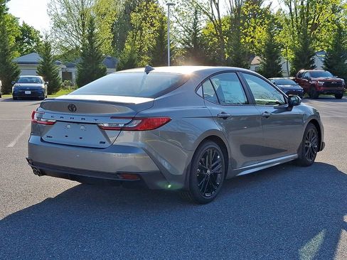 New 2026 Toyota Camry SE FWD image 6
