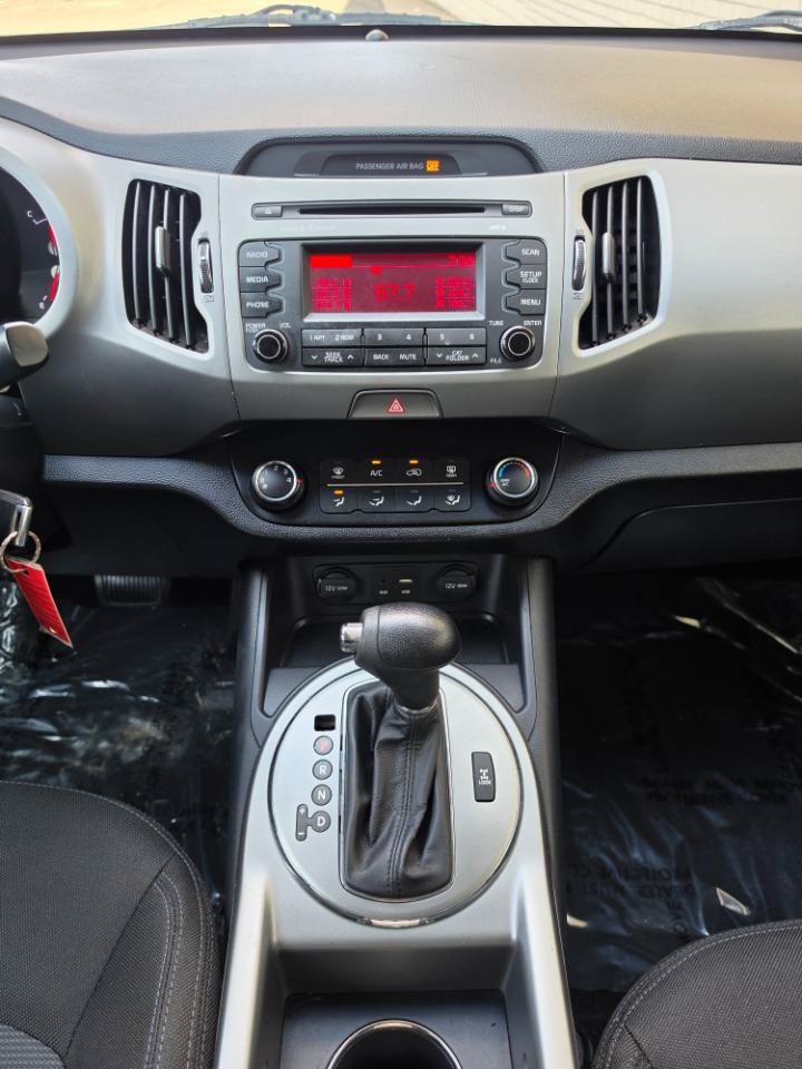 Used 2015 Kia Sportage LX AWD/4WD image 16