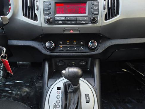 Used 2015 Kia Sportage LX AWD/4WD image 16