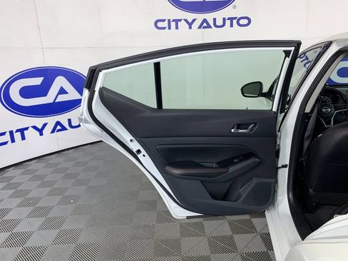Used 2025 Nissan Altima 2.5 SR FWD image 29