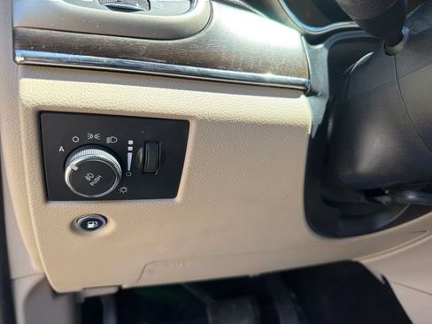 Used 2017 Jeep Grand Cherokee Limited AWD/4WD image 18