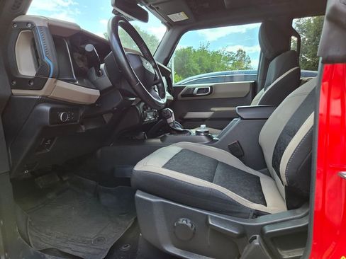 Used 2022 Ford Bronco Wildtrak AWD/4WD image 7