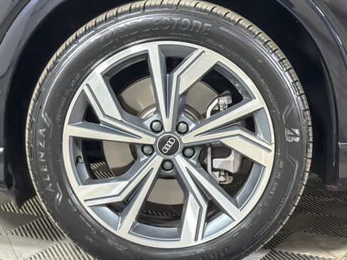 Used 2024 Audi Q4 e-tron Premium Plus w/ Premium Plus AWD/4WD image 25
