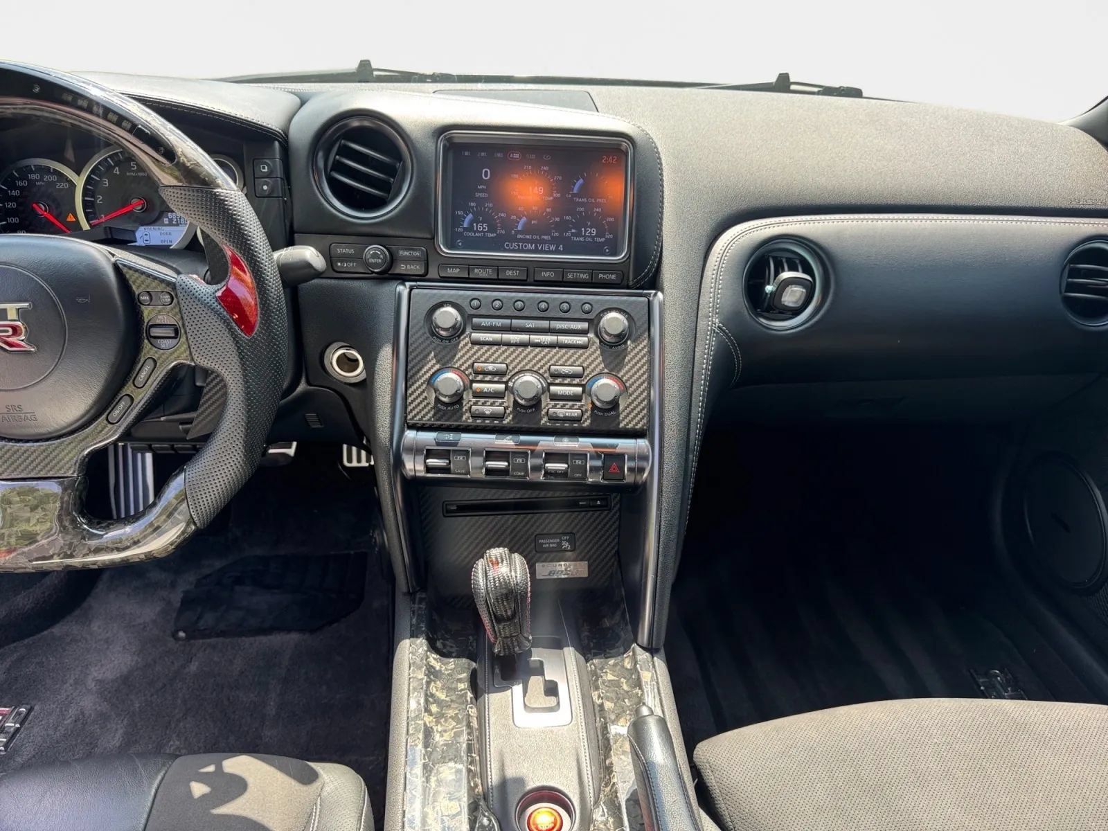 Used 2016 Nissan GT-R Premium AWD/4WD image 13