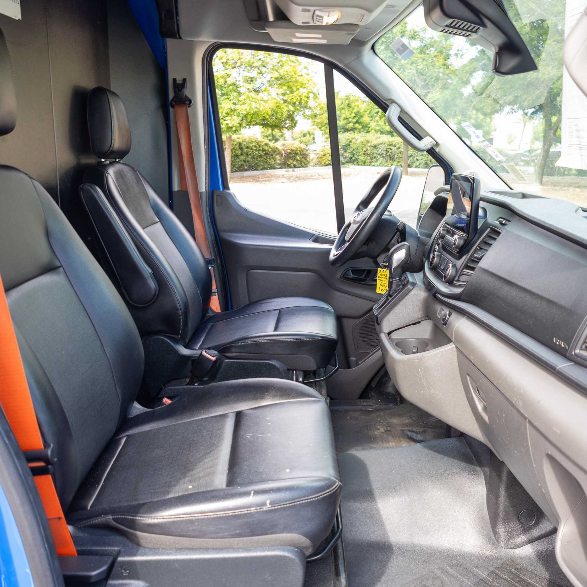 Used 2020 Ford Transit 250 Medium Roof RWD image 17
