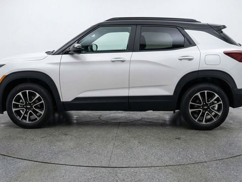 Used 2025 Chevrolet TrailBlazer LT image 5