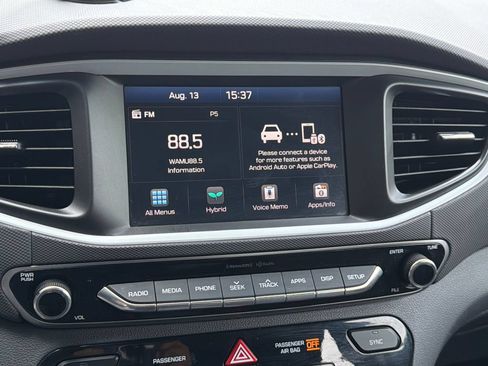 Used 2019 Hyundai Ioniq SEL FWD image 28