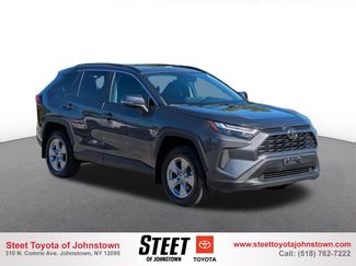 Used 2022 Toyota RAV4 XLE image 1