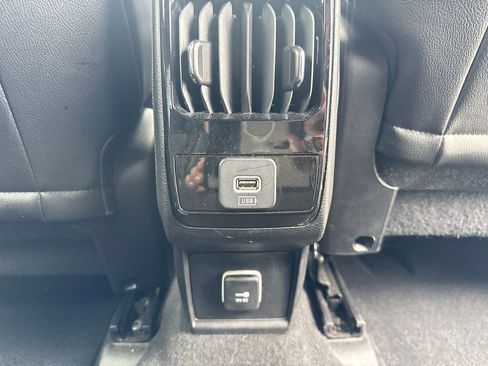 Used 2025 Jeep Compass Limited AWD/4WD image 13