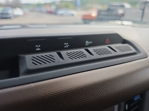 Used 2023 Ford Bronco Outer Banks AWD/4WD image 31