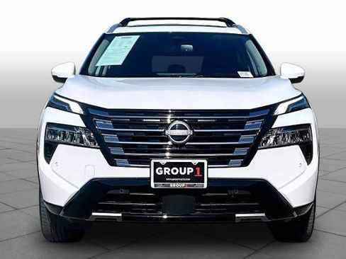 Certified 2025 Nissan Rogue Platinum AWD/4WD image 4