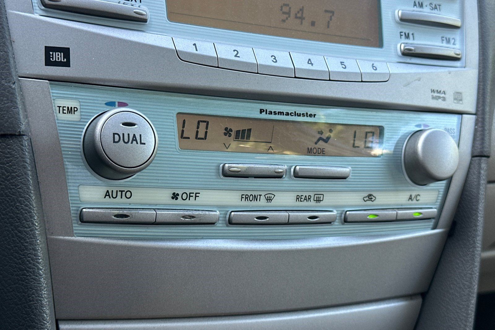 Used 2007 Toyota Camry XLE FWD image 19
