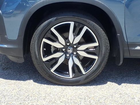 Used 2019 Honda Pilot Touring image 11