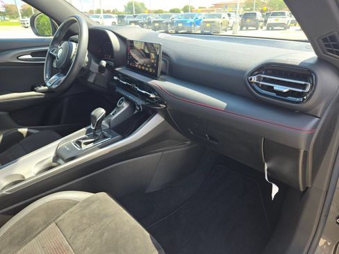 Used 2024 Dodge Hornet GT AWD/4WD image 27