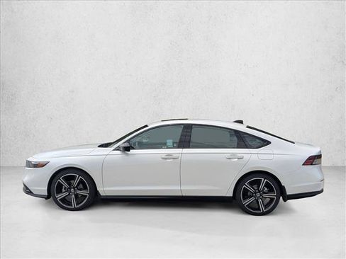 Used 2026 Honda Accord SE image 9