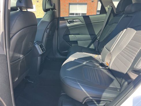 Certified 2025 Kia Sportage SX image 26
