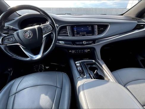 Used 2024 Buick Enclave Premium image 19