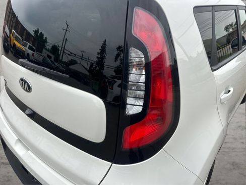 Used 2019 Kia Soul w/ Convenience Package FWD image 22