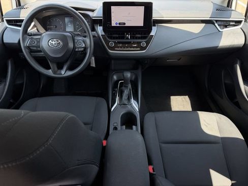Used 2025 Toyota Corolla LE FWD image 10