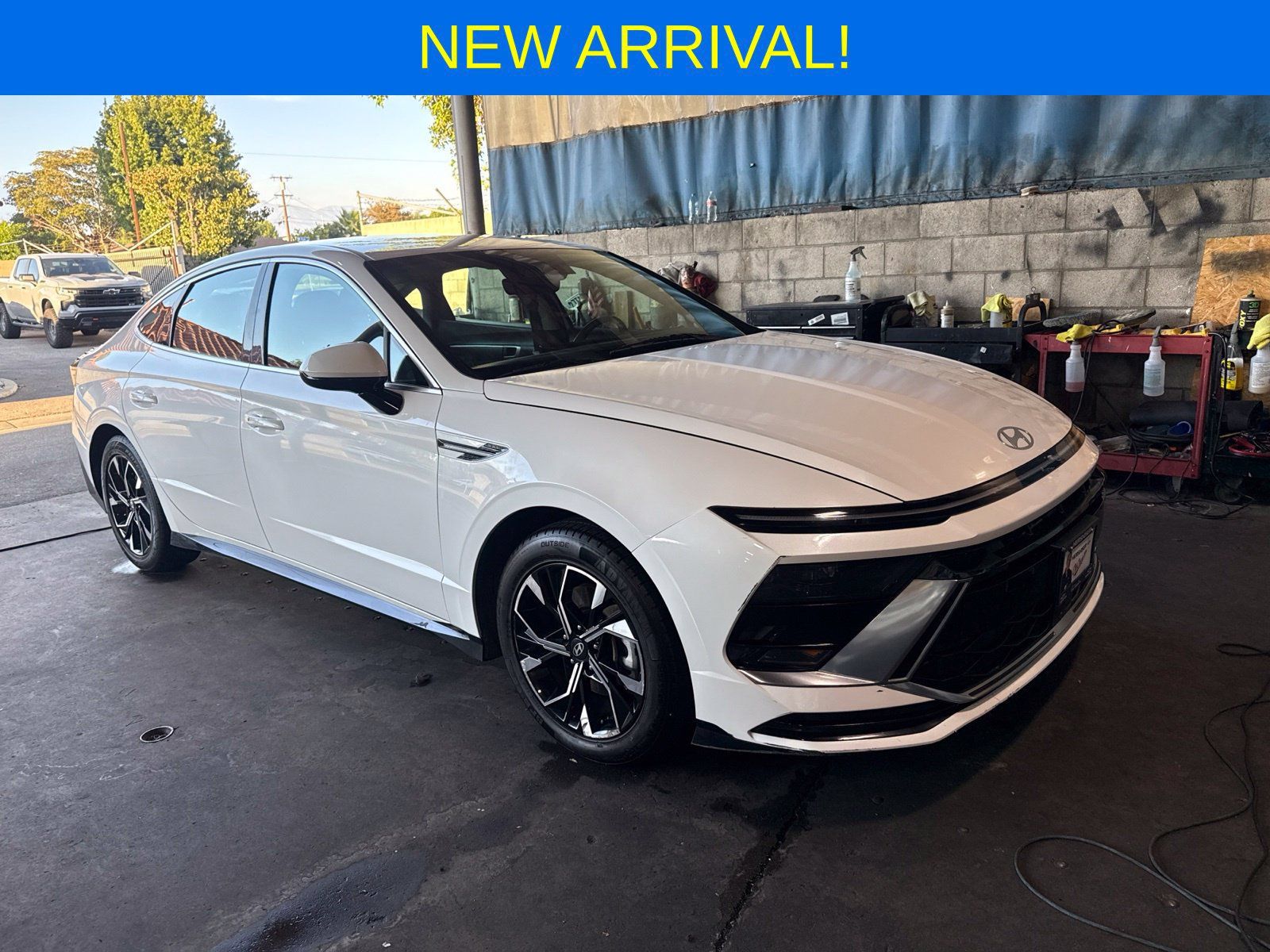 Used 2024 Hyundai Sonata SEL FWD image 1
