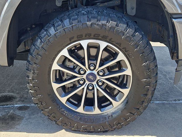 Used 2018 Ford F150 XLT w/ Equipment Group 302A Luxury AWD/4WD image 22