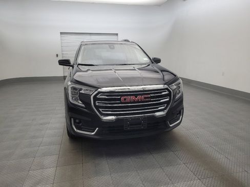 Used 2024 GMC Terrain SLT AWD/4WD image 14