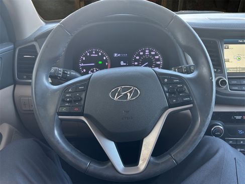 Used 2017 Hyundai Tucson SE Plus image 20