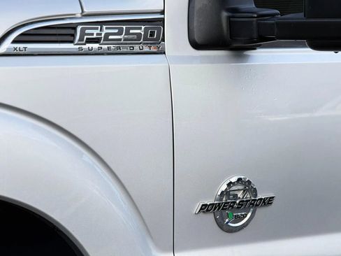Used 2015 Ford F250 XLT w/ XLT Value Package AWD/4WD image 3