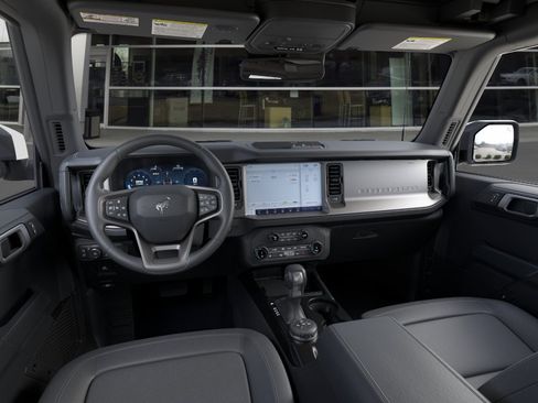 New 2026 Ford Bronco Outer Banks AWD/4WD image 9