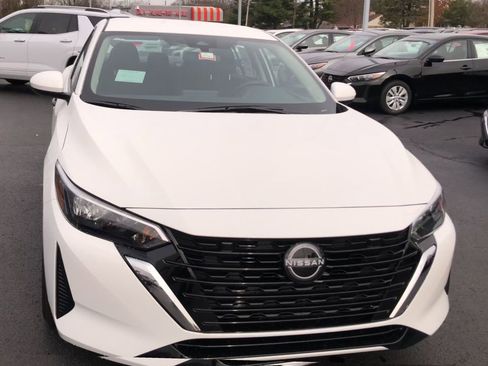 New 2025 Nissan Sentra S image 3