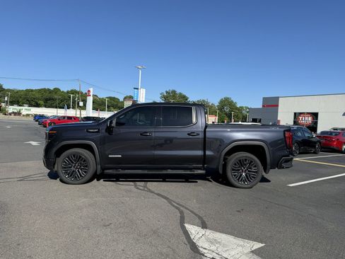 Used 2022 GMC Sierra 1500 Elevation w/ Elevation Premium Package AWD/4WD image 5