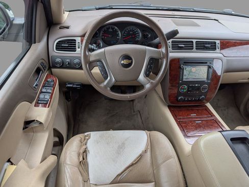 Used 2013 Chevrolet Tahoe LTZ AWD/4WD image 28